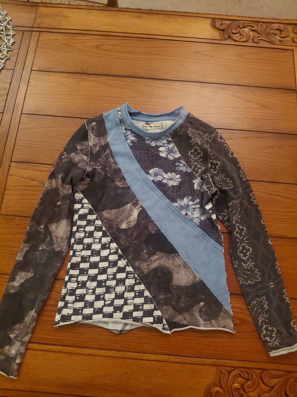 We The Free Multicolor Patchwork Knit Crew Neck Raw Hem Long Sleeve Tee, S